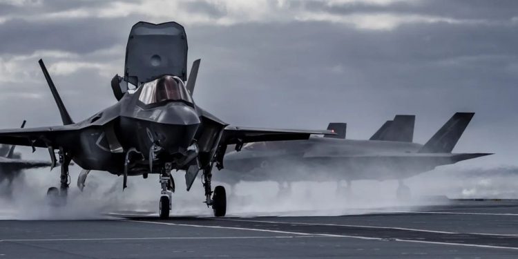 حذف تركيا من قائمة الدول المنتجة للمقاتلة F-35