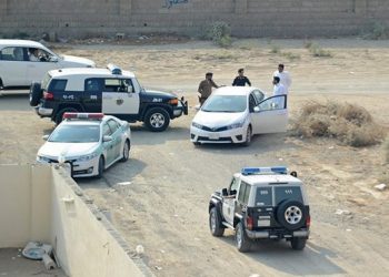 جريمة غامضة مروعة تهز الرأي العام السعودي ضحيتها 5 أشخاص من عائلة واحدة قتلوا نحرًا بالسكين