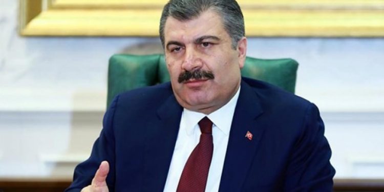 تركيا.. وزير الصحة يتحدث عن صلاة عيد الأضحى