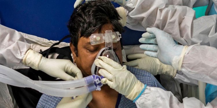 كورونا في الهند يتخطّى عتبة المليون إصابة