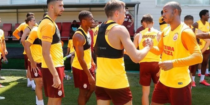 ماريانو فيريرا يغادر غلطة سراي التركي