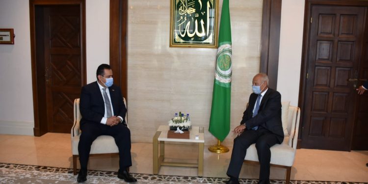 أبو الغيط: الاتفاق السياسي المخرج الوحيد للأزمة اليمنية