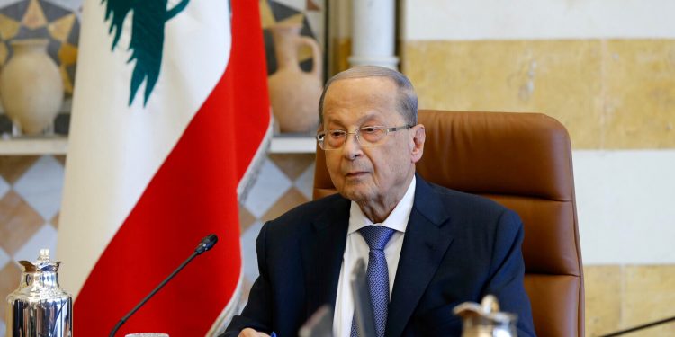 عون: لبنان متمسك بعودة النازحين السوريين إلى بلادهم