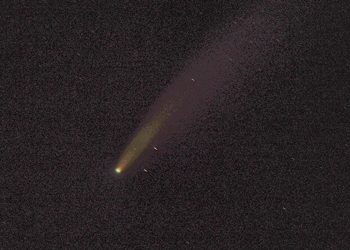 مذنب نيو ويز يظهر في سماء ملاطيا التركية