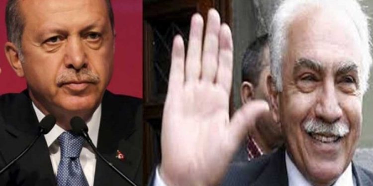 كاتب تركي يكشف عن شخصيتين دفعتا أردوغان لاتخاذ قرار آيا صوفيا