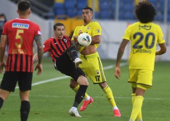 فنربخشه يفوز على منافسه جنشلار برلي بثلاثية نظيفة