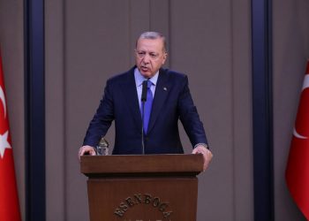 متفاخرًا.. أردوغان يقر بجرائمه ضد حركة الخدمة
