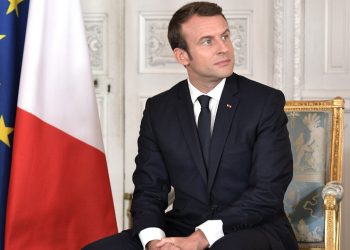 تركيا ترد على ماكرون.. وتتهم فرنسا بـ”عدم الحيادية”