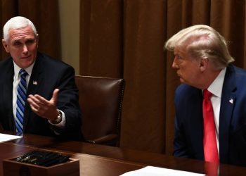 ترامب يوجه انتقادًا لاذعًا لمستشارة في البيت الأبيض