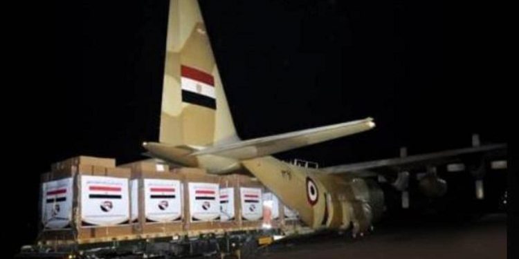 مصر ترسل مساعدات إلى السودان