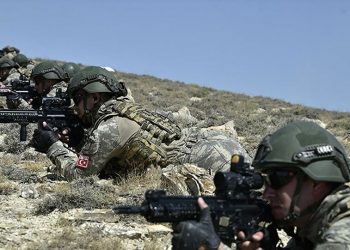 مناورات عسكرية بين القوات الخاصة التركية والأذرية