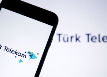 شركة الاتصالات التركية تمارس العنصرية مع الأكراد