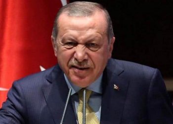 أردوغان “يدفن كارثة اقتصادية” في البنوك.. وتركيا في ورطة
