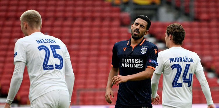 بطل الدوري التركي يغادر دوري أبطال أوروبا