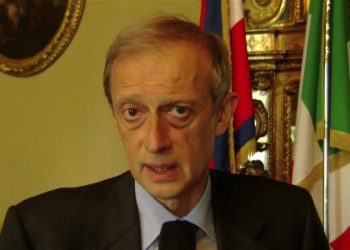 برلماني إيطالي للسفير التركي: عليكم بالحوار