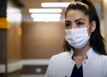 تركيا.. ممرضة شابة تفقد البصر بسبب كورونا