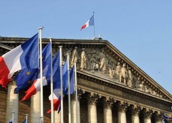 فرنسا تعلن دعمها للعراق في مواجهة الانتهاكات التركية