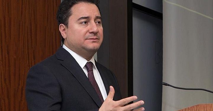 باباجان: أردوغان يحمل الأجيال القادمة ديونا بقيمة 60 مليار دولار