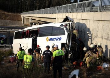تركيا.. 5 قتلى و25 مصابًا في حادث مروع على الطريق