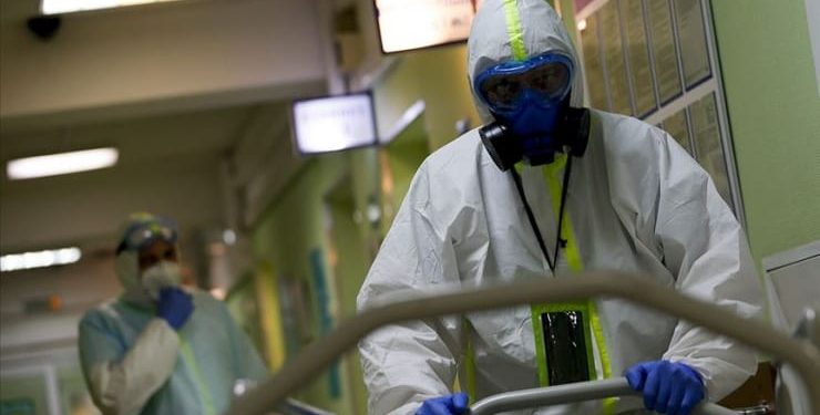 نقابة أطباء أنقرة: وحدات العناية المركزة ممتلئة بمصابي كورونا