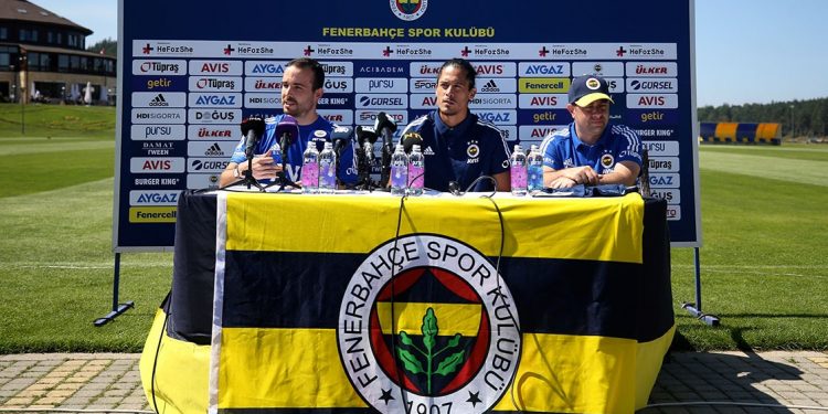 فنربخشة يضم الأوروغواياني ماوريسيو ليموس لصفوفه