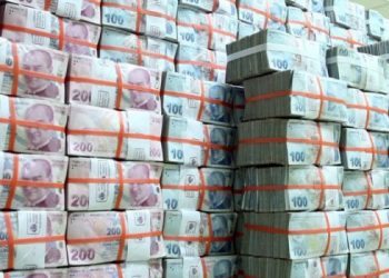 الحكومة التركية تقترض 6 مليارات ليرة لسداد عجز الموازنة