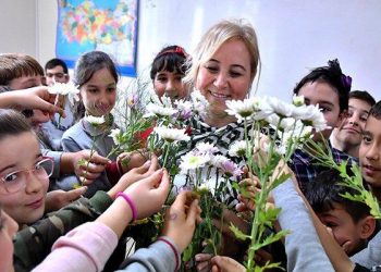 تركيا في المركز 27 بين 33 دولة في رواتب المعلمين