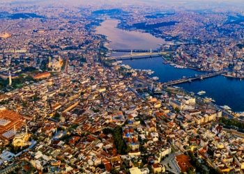 بروفيسور تركي: زلزال إسطنبول المنتظر قد يقتل 200 ألف شخص