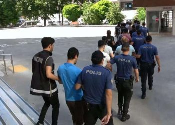 تركيا.. قرارات باعتقال 25 عسكريًا سابقا في القوات الجوية