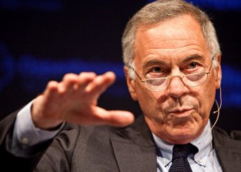 توقعات بتسجيل الدولار ثماني ليرات