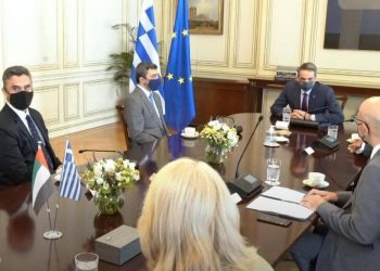 اليونان والإمارات تبحثان تطورات الأوضاع في شرق المتوسط