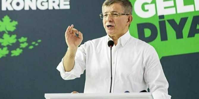 داود أوغلو يدعو أردوغان لمناظرة تلفزيونية