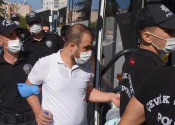 تركيا.. اعتقال محامين مجددًا بعد إخلاء سبيلهم!