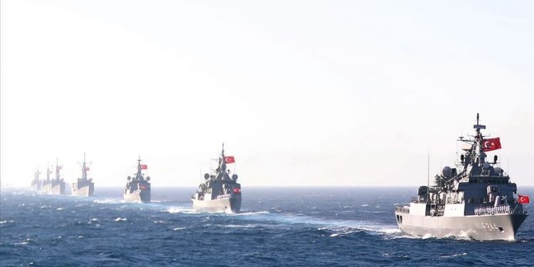 نائب أردوغان يعلق على انطلاق المناورات العسكرية التركية شرق المتوسط