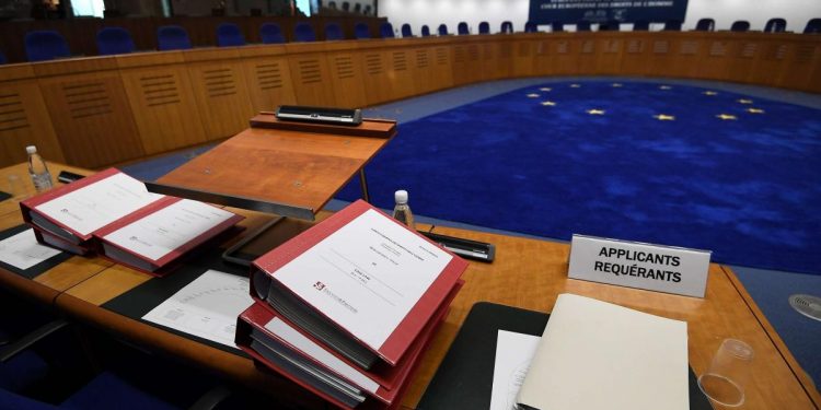 حقوقي ينتقد المحكمة الأوروبية بعد زيارة رئيسها المثيرة إلى تركيا