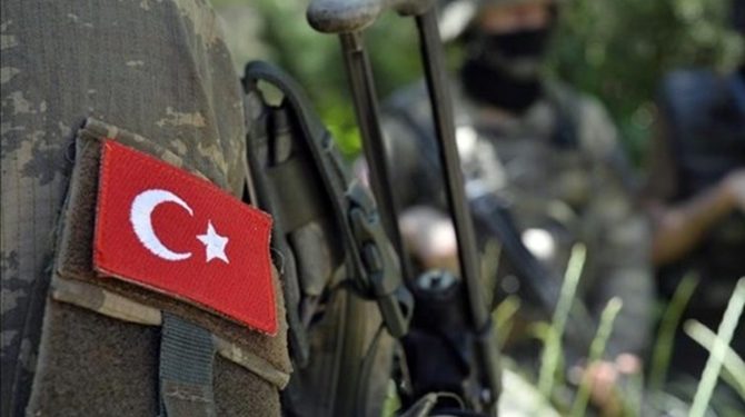 ضابط صف تركي يفقد حياته في إدلب شمال سوريا