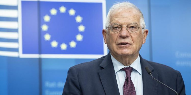 الاتحاد الأوروبي يرفض التدخلات الخارجية بالأزمة بين أذربيجان وأرمينيا