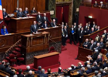 برلمانيون فرنسيون يعارضون انضمام تركيا للاتحاد الأوروبي