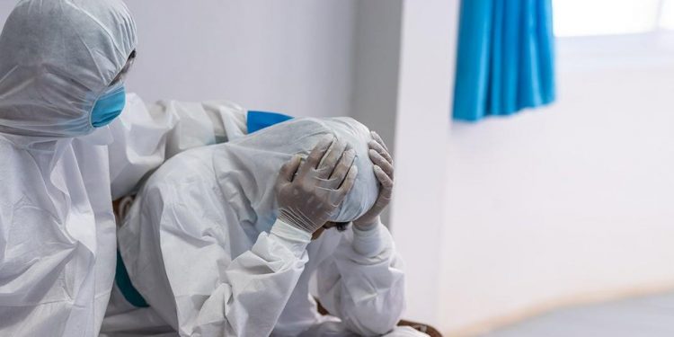 برلمانية: 93% من الأطباء المصابين بكورونا في الرعاية المركزة