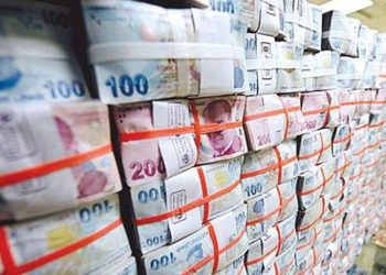 تركيا.. ديون القطاع الحقيقي تدق ناقوس الخطر