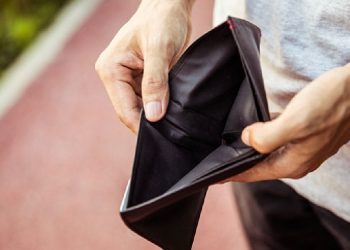 الديون تلاحق 71% من الأتراك