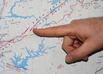 خبير زلازل يحذر من اقتراب زلزال إسطنبول المدمر