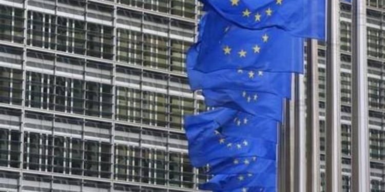 أوروبا تلوح بالعقوبات على تركيا ما لم توقف “استفزازاتها”