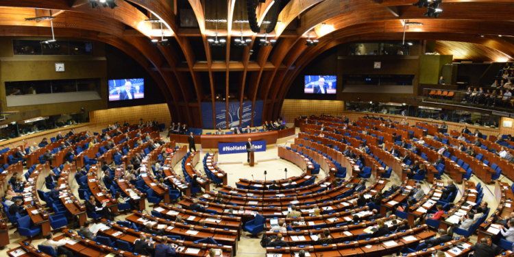 البرلمان الأوروبي يدعو تركيا إلى وقف قمع المعارضة