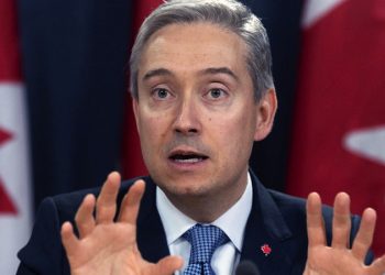 كندا: مستعدون للوساطة بين تركيا واليونان