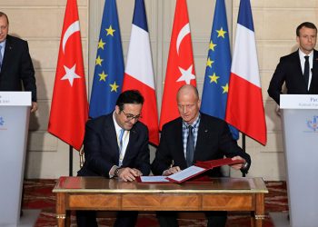 كاتب تركي: هل ألغى أردوغان صفقة الايرباص الفرنسية؟