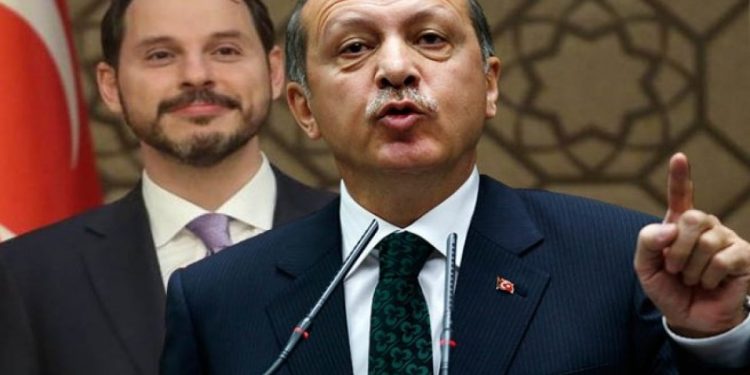 كاتب تركي: الصهر سيطيح بأردوغان من سدة الحكم