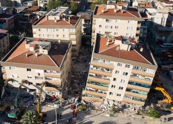 تركيا.. ارتفاع ضحايا زلزال إزمير العنيف