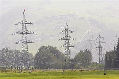تركيا.. انقطاع الغاز والكهرباء عن 4700 مشترك بسبب زلزال إزمير