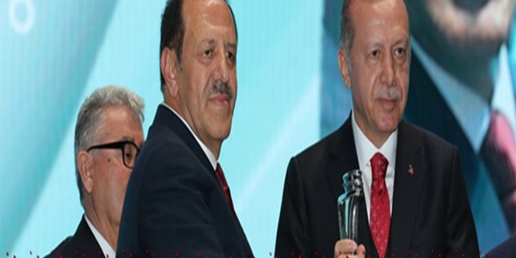 تركيا.. حظر خبر إعفاء قريب أردوغان من 9.5 مليارات ضرائب